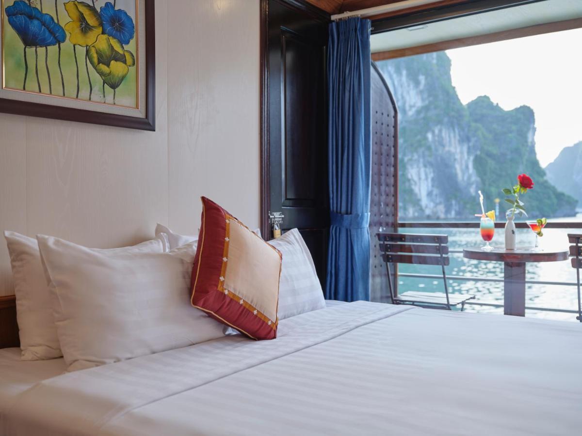 Lavender Elegance Cruises Hotel Hạ Long Ngoại thất bức ảnh